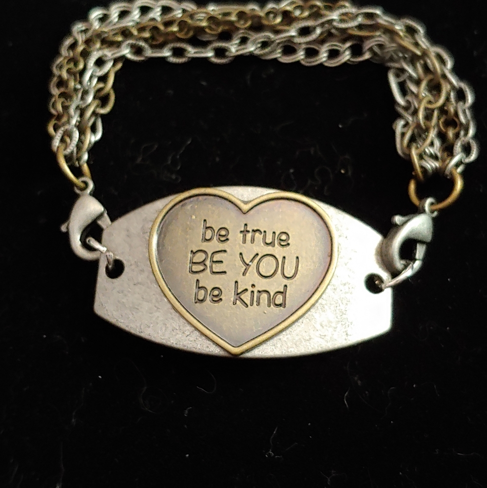 Bracelet